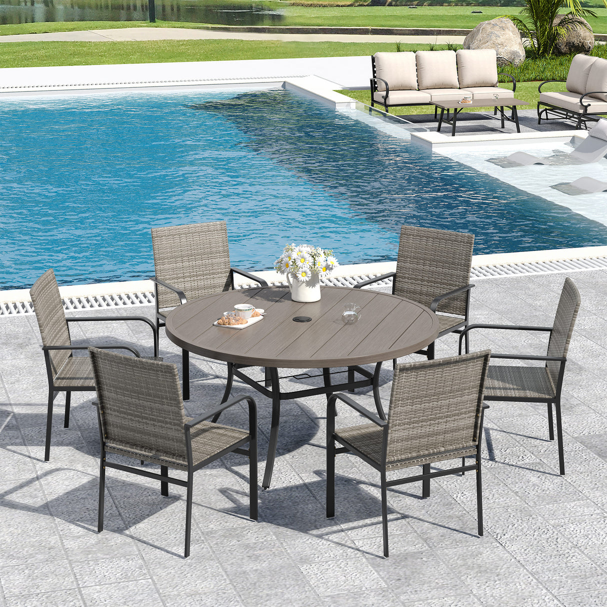 Vicllax Willow Circle 5/7 Pieces Wicker Dining Set, Round Metal Table and Wicker Armchairs