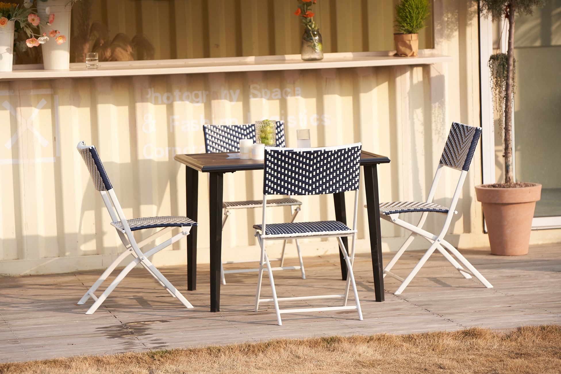 VICLLAX outdoor dining set