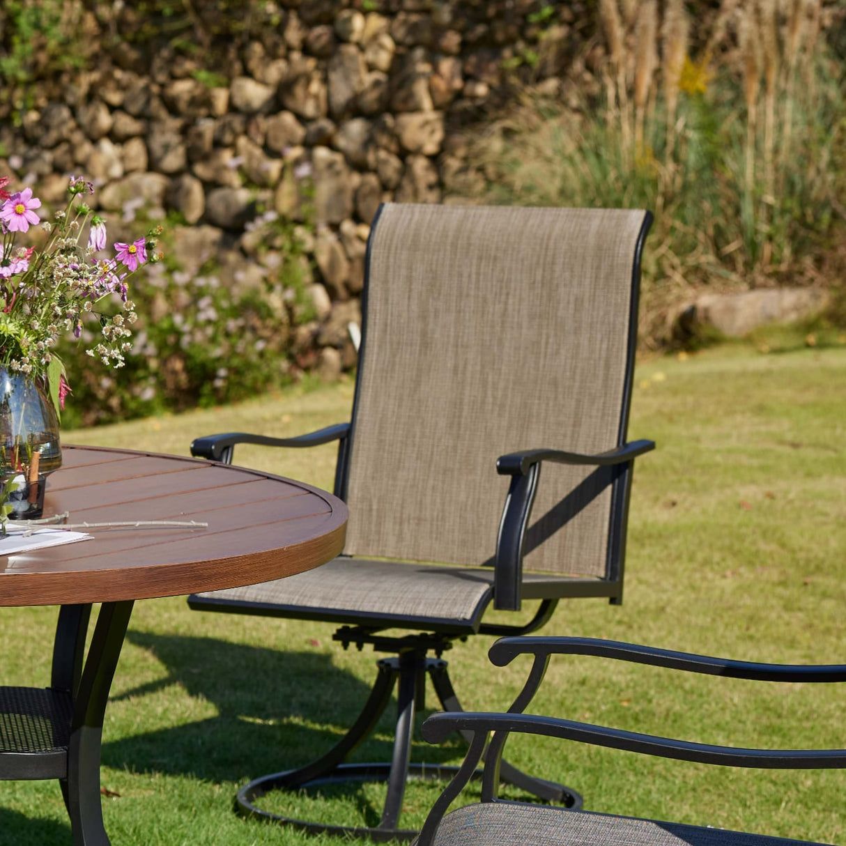 Vicllax 7-Piece Patio Dining Set, Patio Swivel Chairs and 63‘’ Outdoor Dining Table